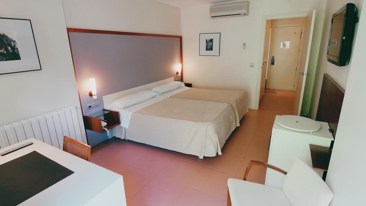 Balneario De Tus Hotel Йесте Екстериор снимка