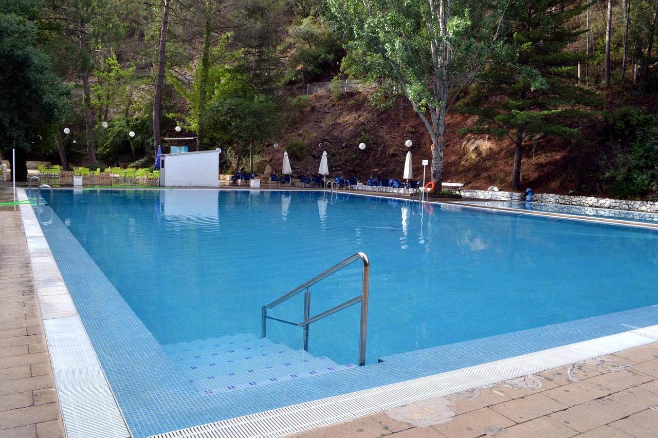 Balneario De Tus Hotel Йесте Екстериор снимка
